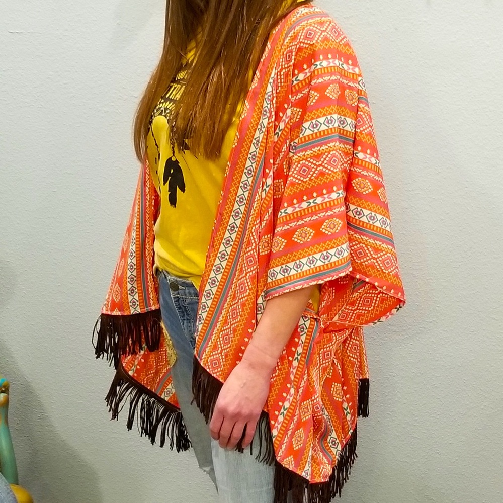 Shawl with arms